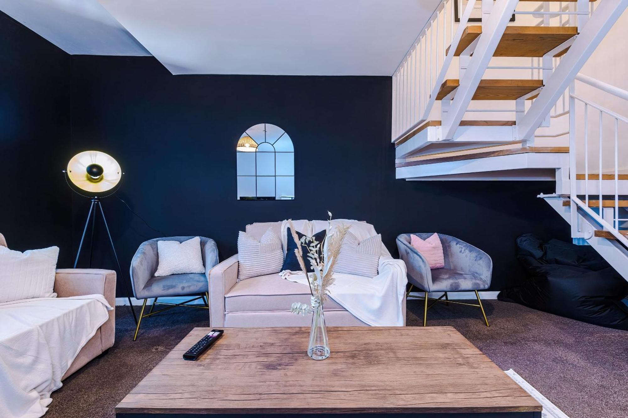 Rest&Recharge At A Spacious Townhouse By The Etihad Villa Manchester Bagian luar foto