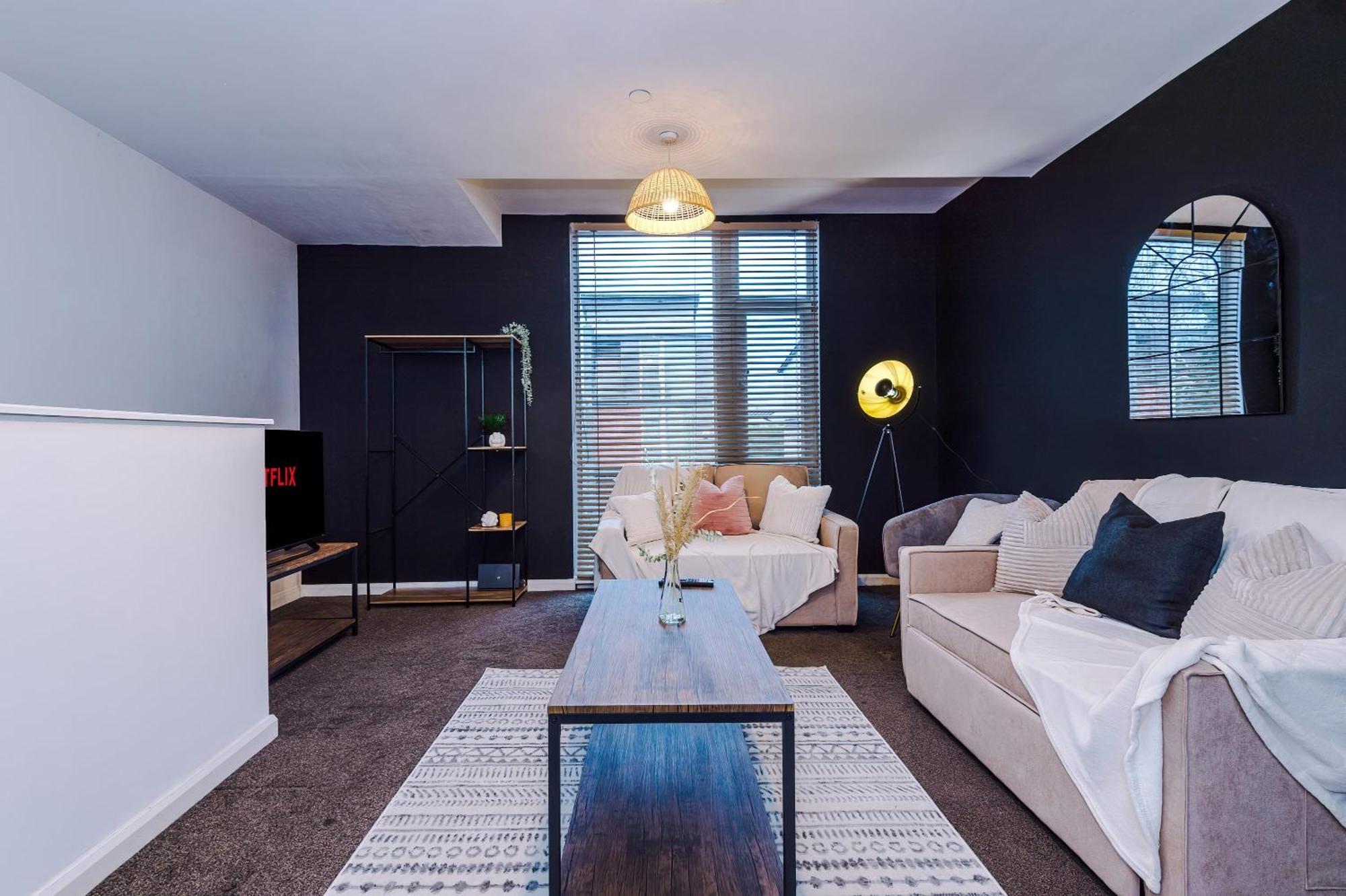 Rest&Recharge At A Spacious Townhouse By The Etihad Villa Manchester Bagian luar foto